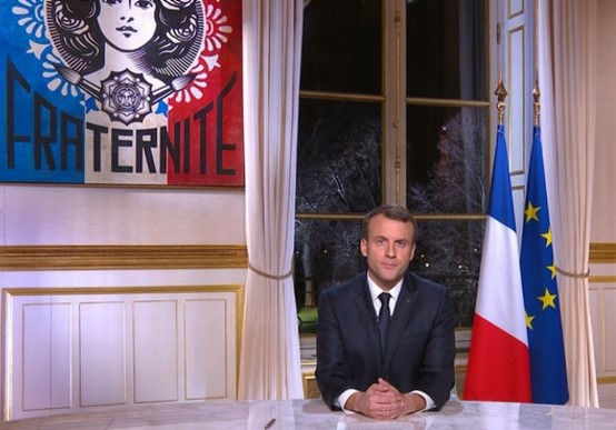 Shepard Fairey et Emmanuel Macron à l'Élysée